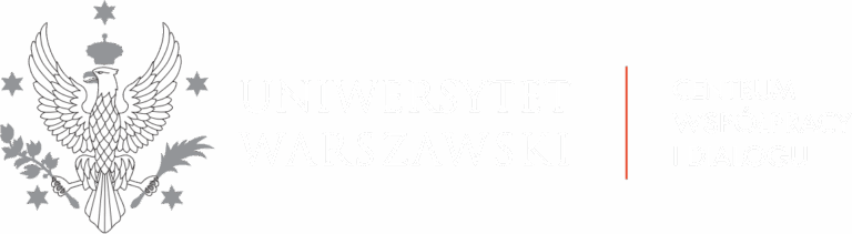Orzeł biały w koronie, z głową zwróconą w prawo, oraz rozwiniętymi skrzydłami, trzymającego w szponach z prawej strony gałązkę wawrzynu, a z lewej strony gałązkę palmy. Orzeł jest otoczony pięcioma gwiazdami. Obok napis Uniwersytet Warszawski. Następnie pionowa linia i napis Centrum Współpracy i Dialogu